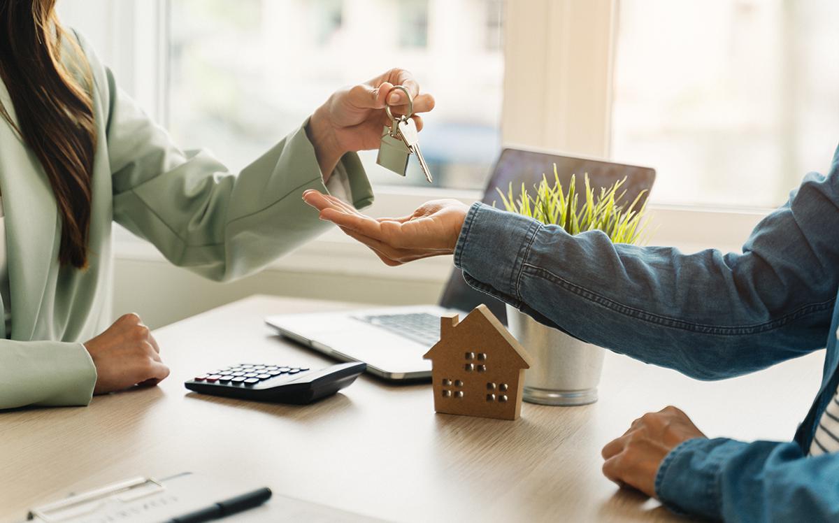 Новая Москва стала первой по числу и доле сделок с жильем в 2025 году