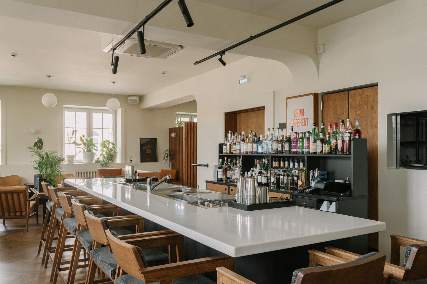 Интерьер Humble. Social Club + Bar