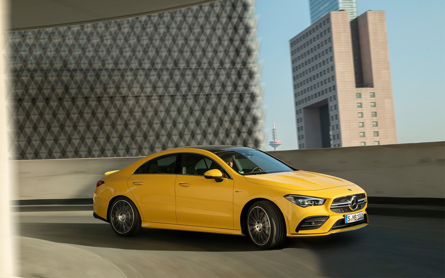 Mercedes-Benz CLA AMG 35