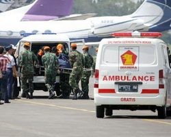Крушение SSJ-100 в Индонезии: СК РФ передал образцы крови родственников погибших для идентификации