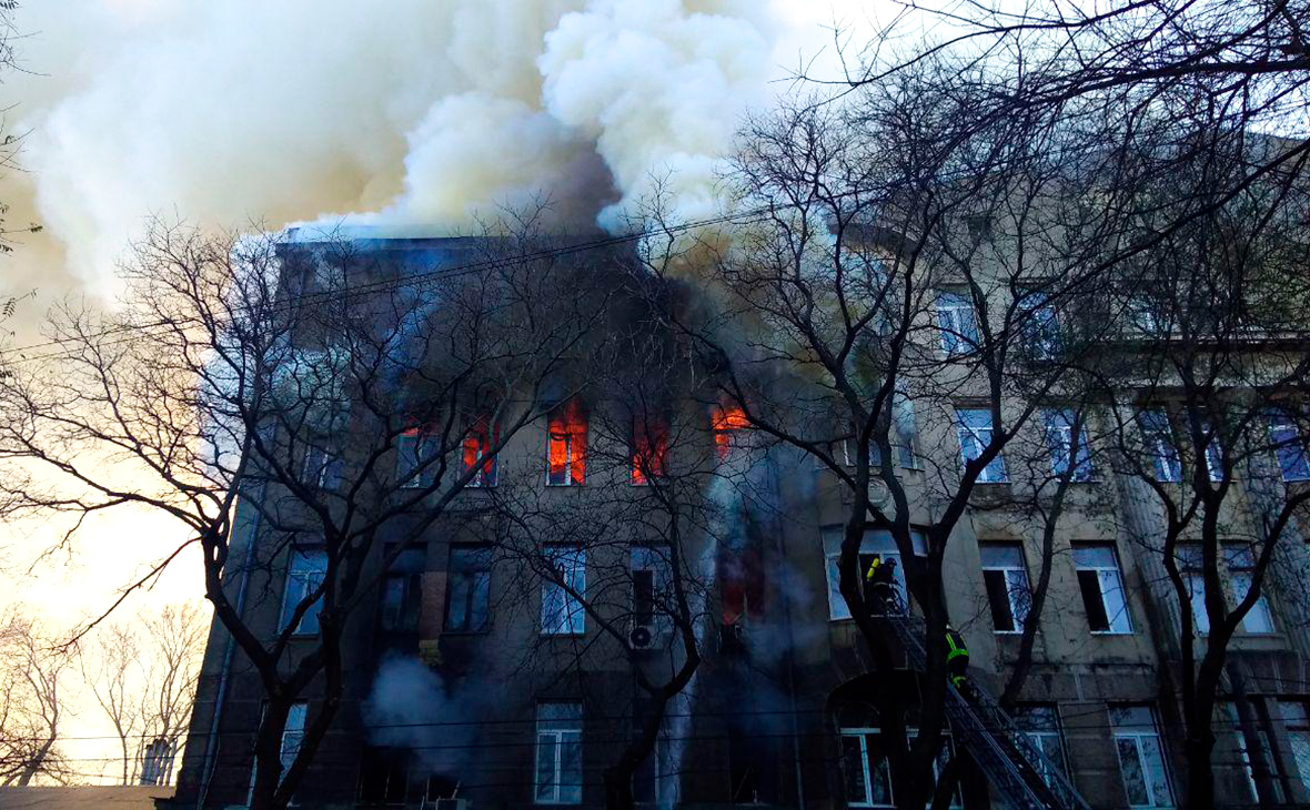 В колледже в Одессе произошел крупный пожар :: Общество :: РБК