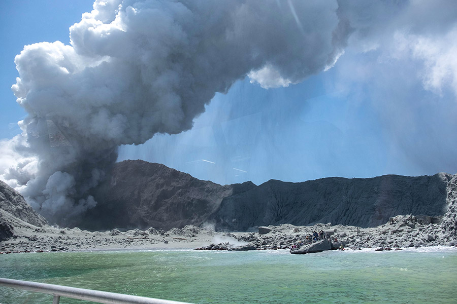 Высота столба пепла, выброшенного вулканом, составила более 3,5 км