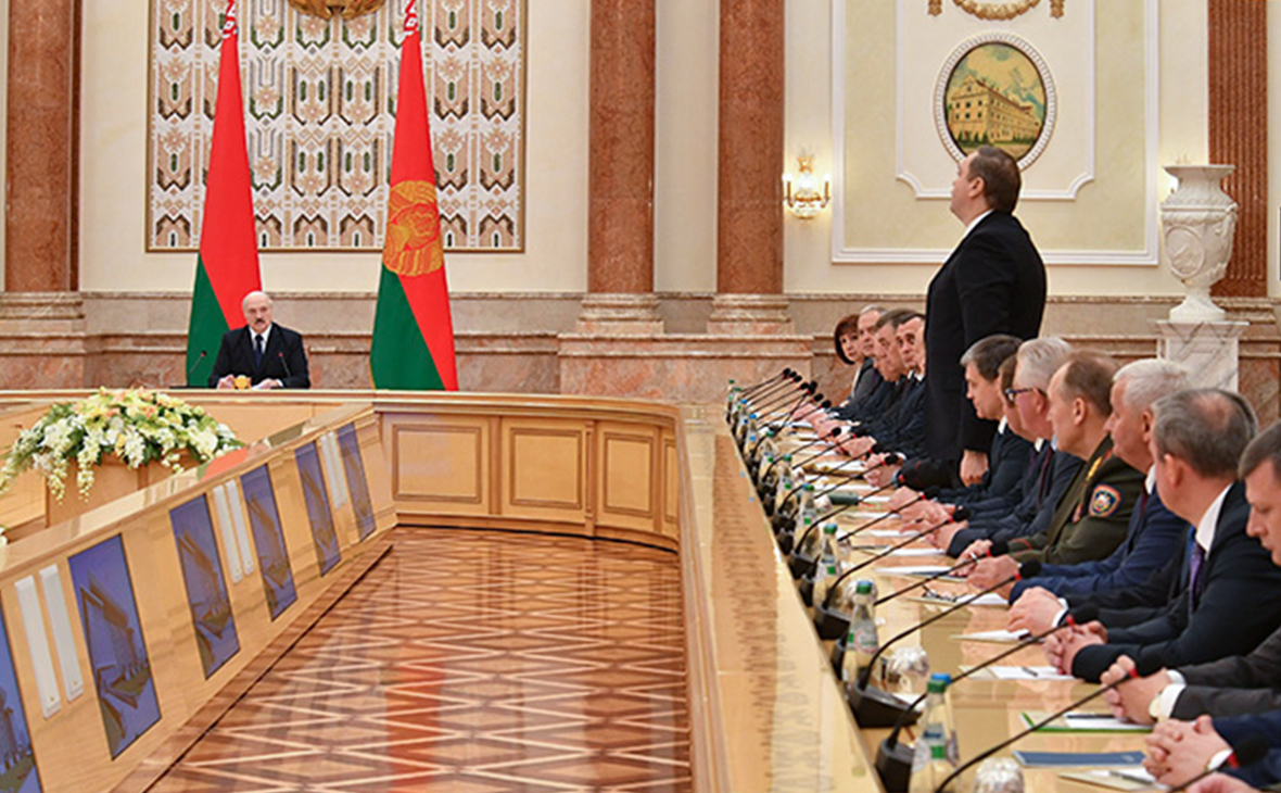 Александр Лукашенко во время принятия кадровых решений по новому составу Правительства