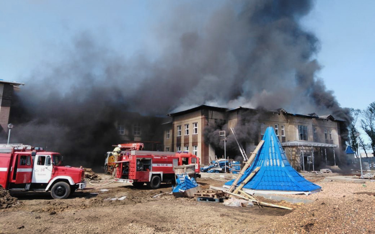 В Краснодарском крае произошел пожар в недостроенном детском саду