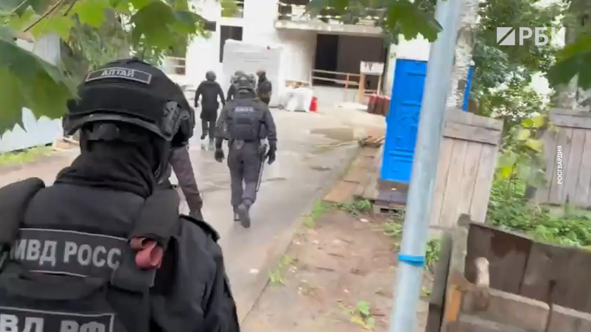 Полиция Петербурга проверила более 300 мигрантов на стройках