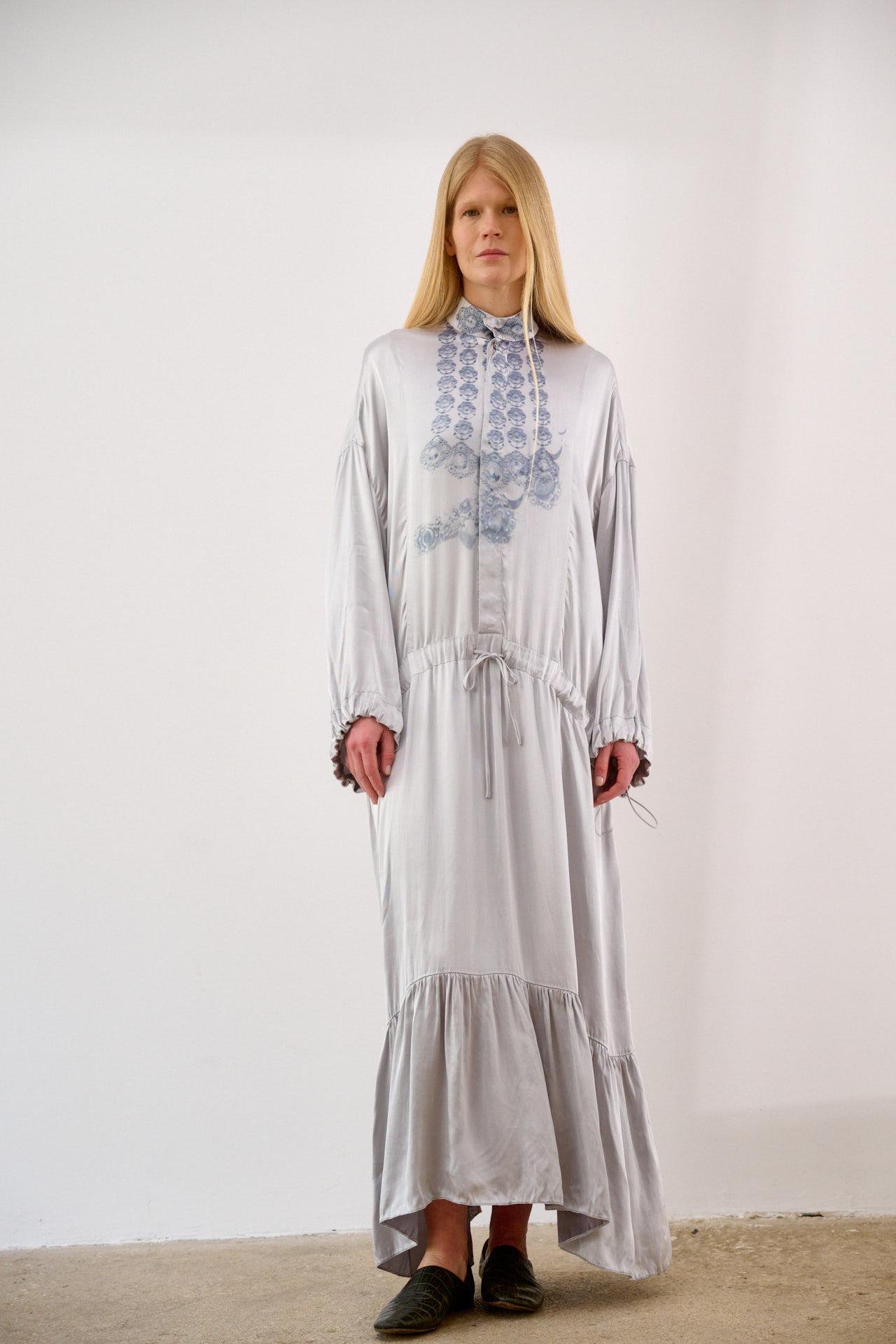 Платье бренда Lusi, который исследует татарскую культуру