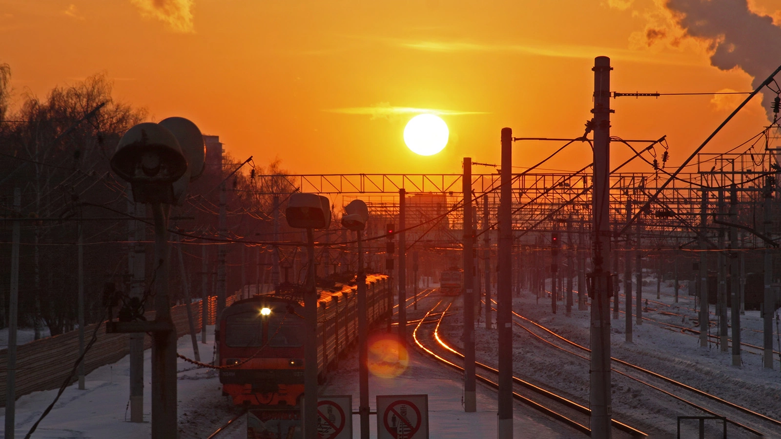 Сколько солнце светило в Москве в 2025 году