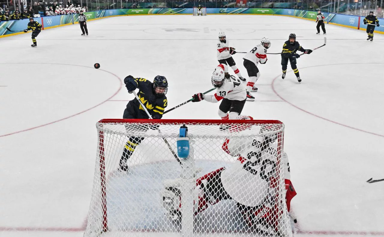 Alexander Nemenov / Getty Images