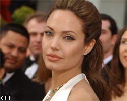 3600 долларов за снимок УЗИ Анжелины Джоли