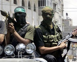 "Хамас" обещает встретить миротворцев оружием и ракетами