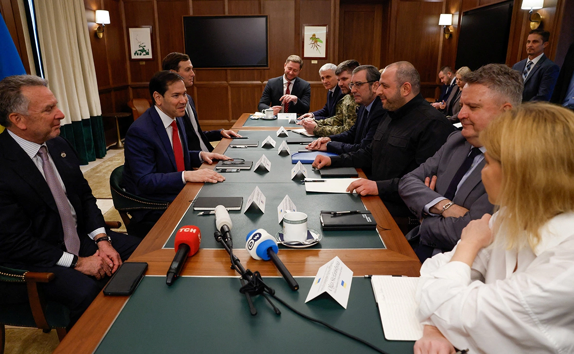 Eva Marie Uzcategui / Reuters