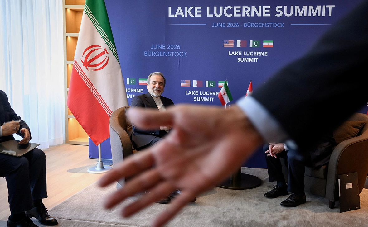 Fabrice Coffrini / Reuters