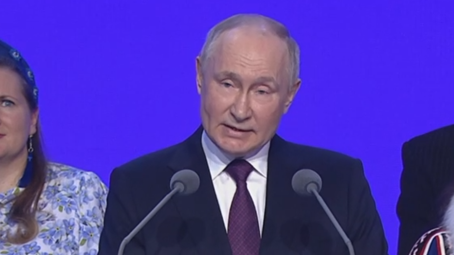 Путин дал старт Году семьи на выставке «Россия»