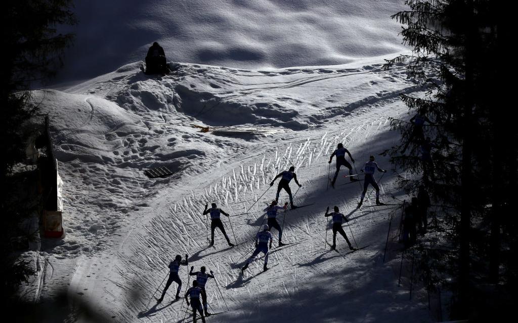Прокуратура начала проверку из-за массового завала лыжниц на гонке в Сочи