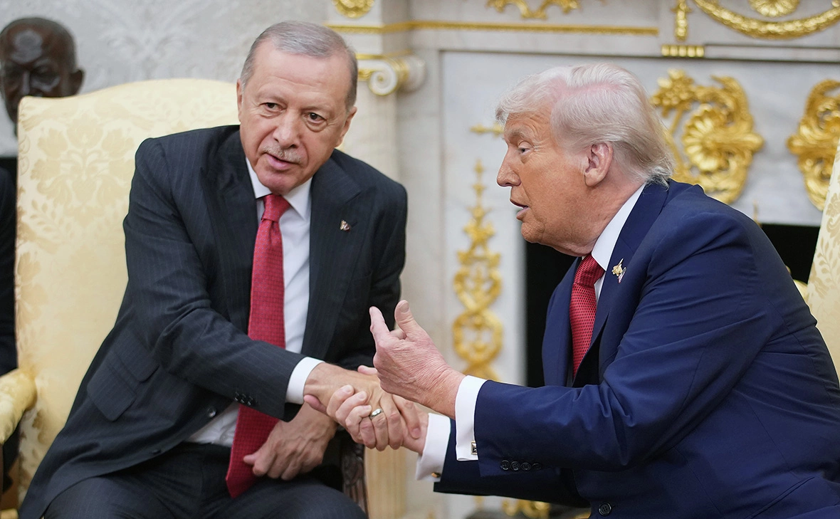 Andrew Harnik / Getty Images