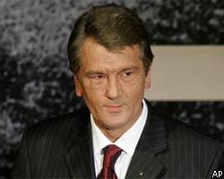 В.Ющенко стал крестным отцом сына президента Грузии