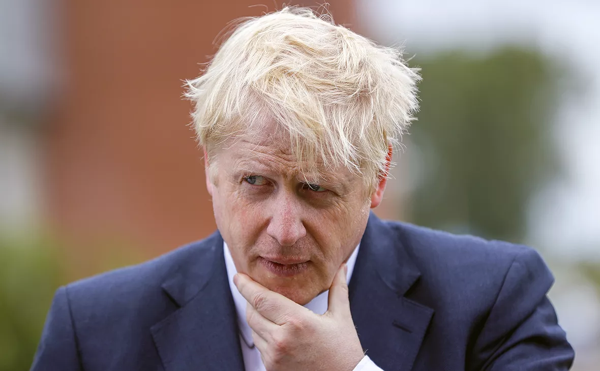 Darren Staples / Getty Images