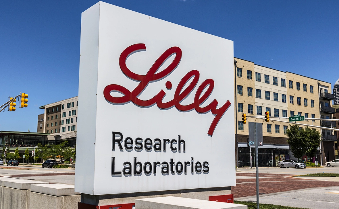 Jonathan Weiss / Shutterstock