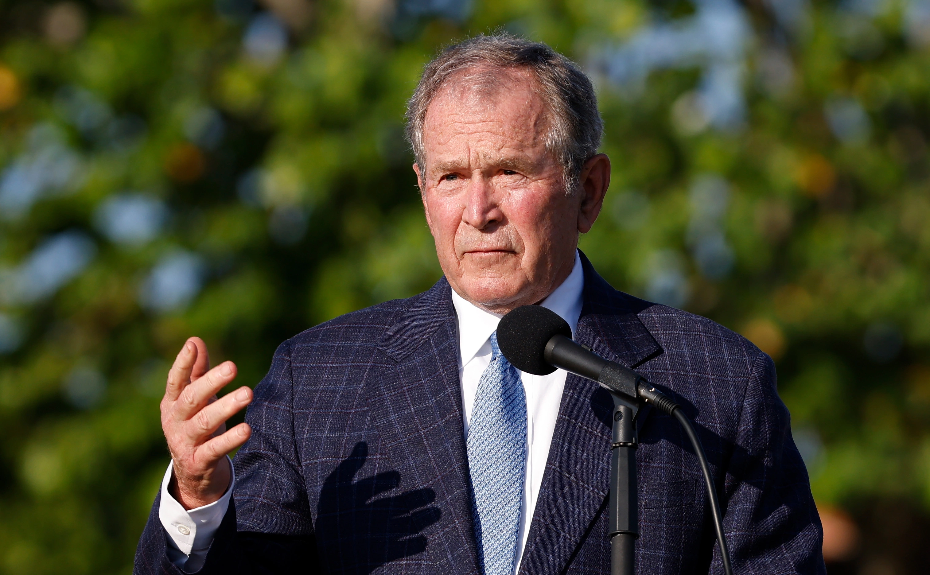 Cliff Hawkins / Getty Images