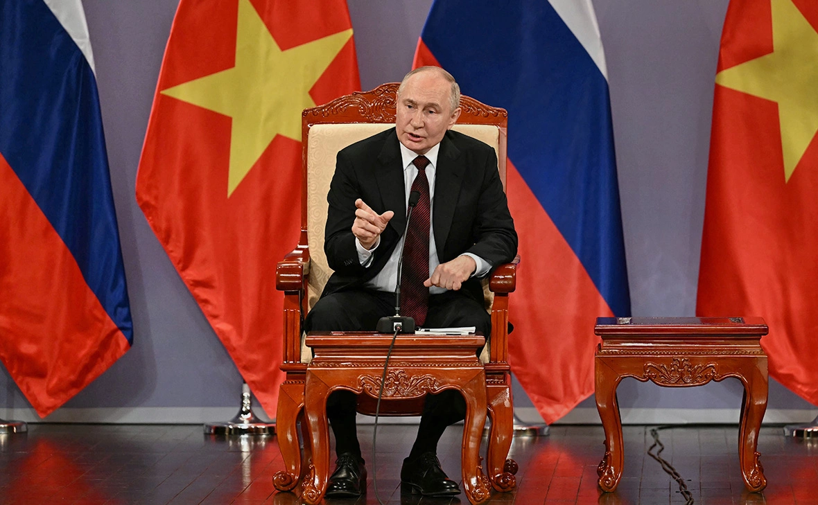 Manan Vatsyayana / Reuters