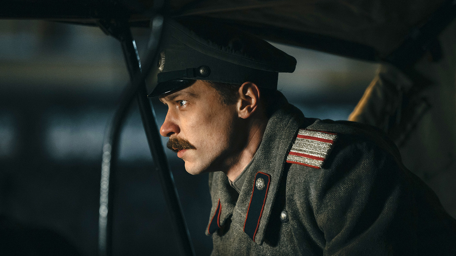 Кадр из сериала «Хроники русской революции»