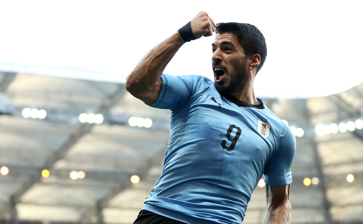 Поединок завершился победой южноамериканской сборной с минимальным счетом. Единственный гол в матче на 23-й минуте забил уругвайский форвард Луис Суарес.