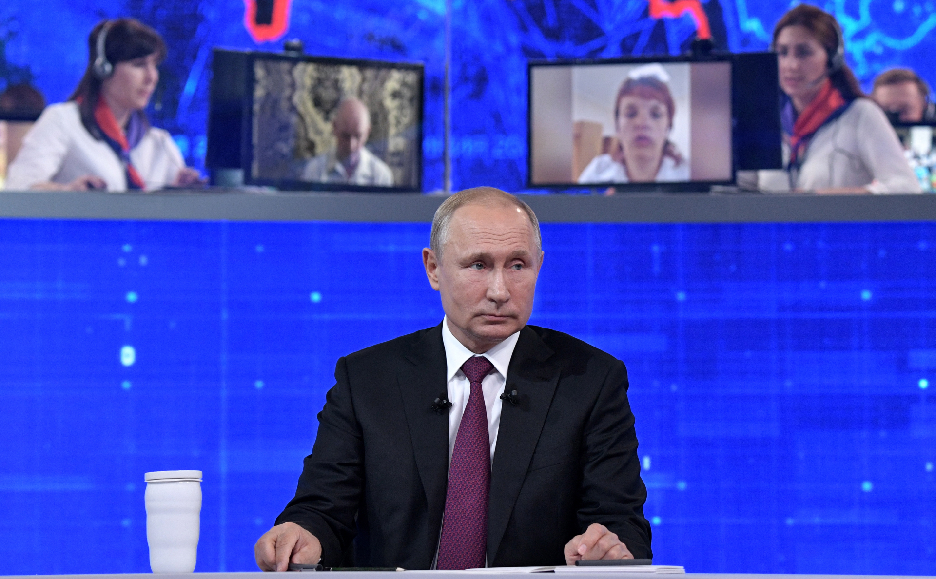Путин отложил прямую линию с россиянами из-за контрнаступления Украины