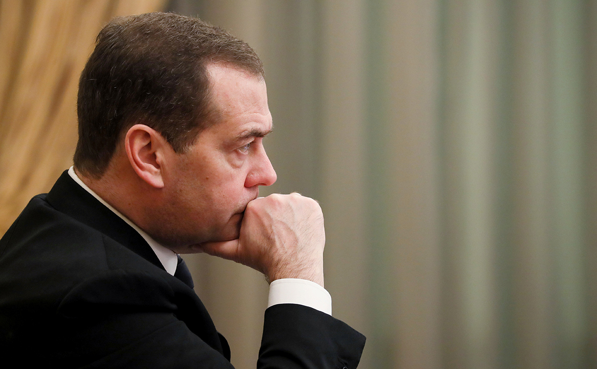 Медведев ответил представителю НАТО об акте с Россией фразой на латыни"/>













