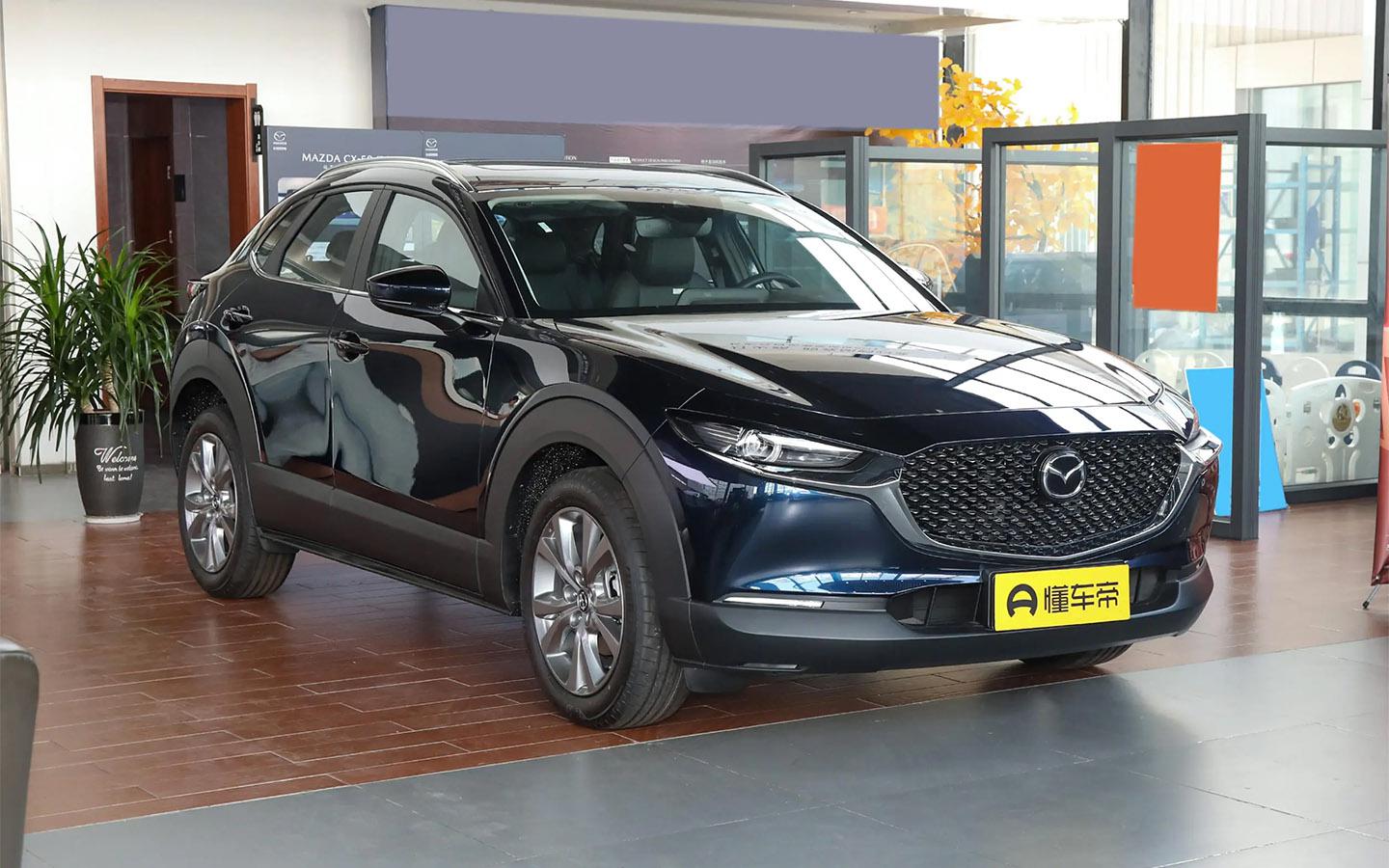 В Россию вернулся кроссовер Mazda CX-30: комплектации и цены