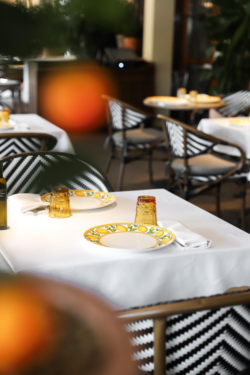 Веранда ресторана La Bottega Siciliana