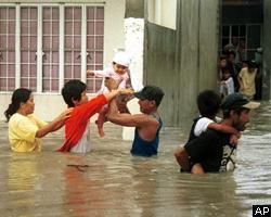На Филиппинах - тайфун за тайфуном 