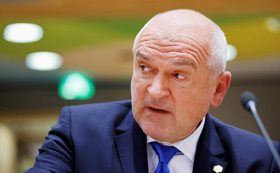 Johanna Geron / Reuters