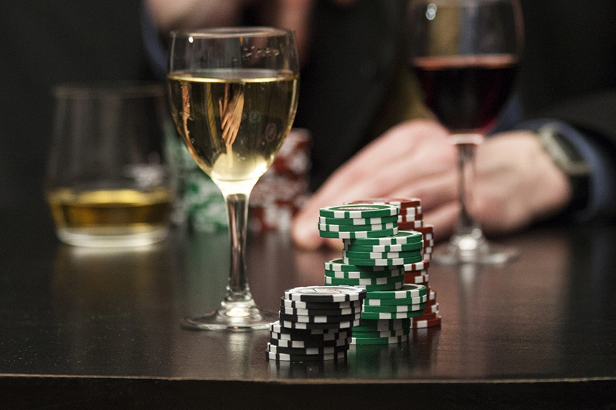 Выбирайте вино в пределах вашего бюджета, учитывая предпочтения участников