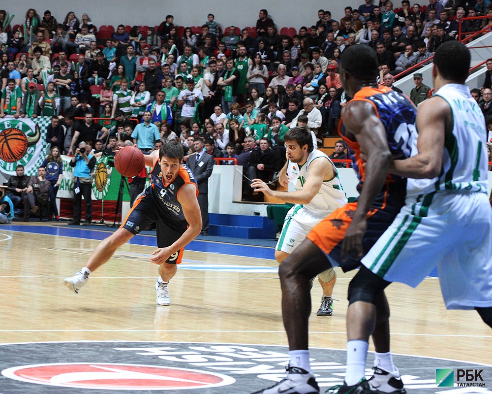 Баскетбол : матч Уникс - Валенсия.