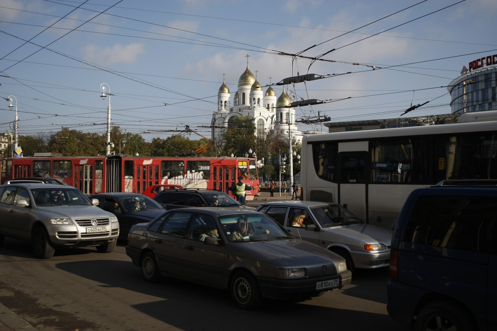 На 12-ти улицах Калининграда ограничат скорость до 40 км/ч
