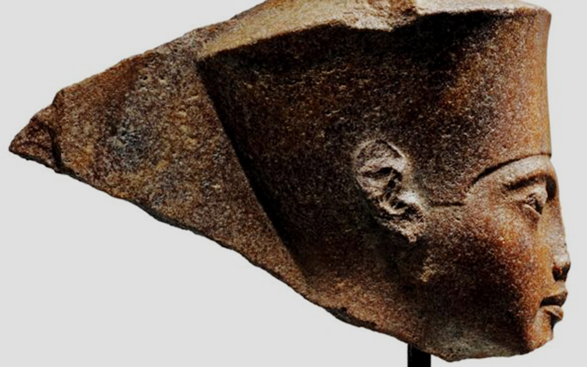 Египет потребовал отменить аукцион с головой Тутанхамона в Лондоне