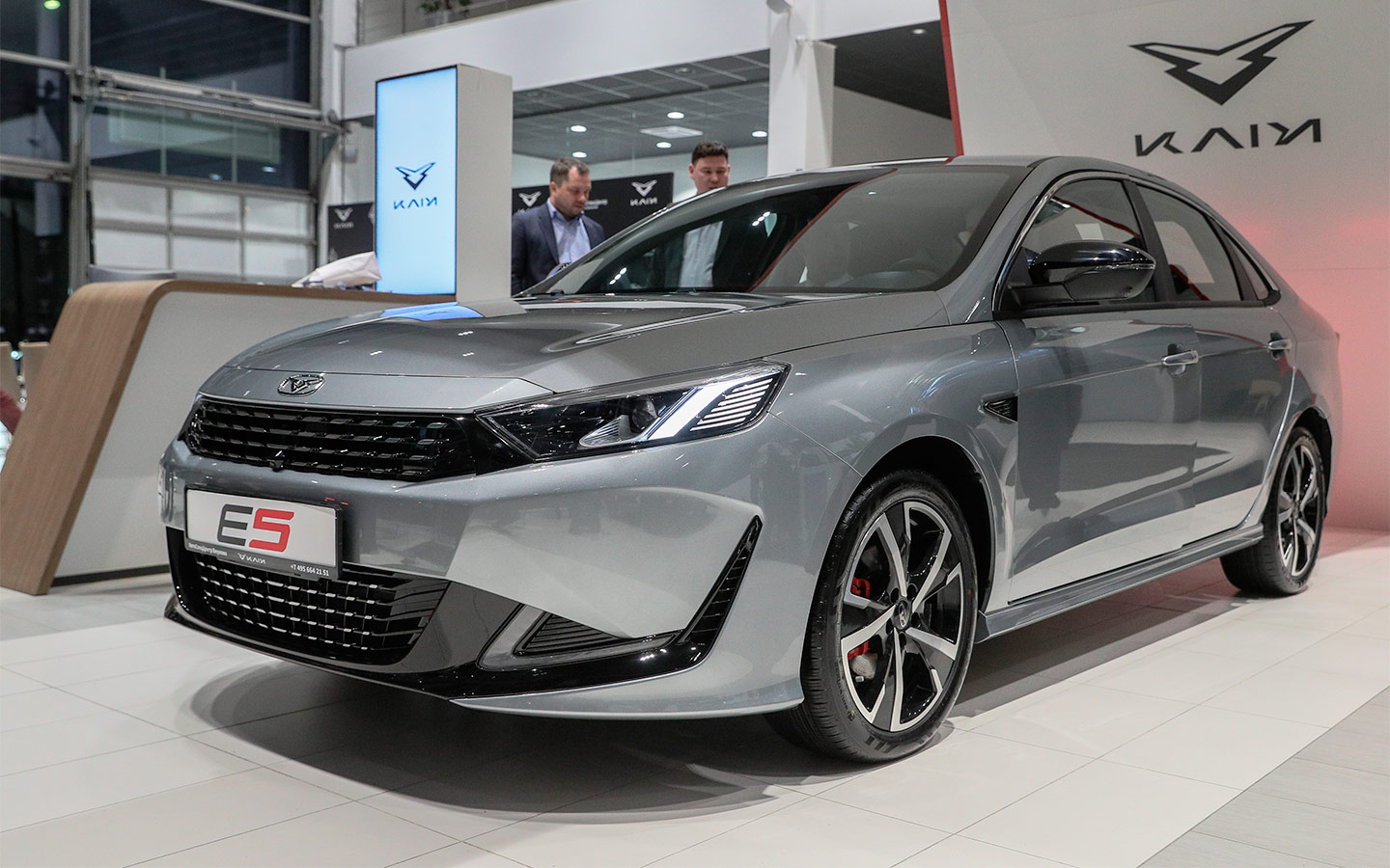 Новая Lada Vesta, Kia Pegas и Totota Camry. За сколько действительно можно  купить популярные седаны :: Autonews