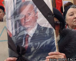 Семью С.Милошевича выселили из дома