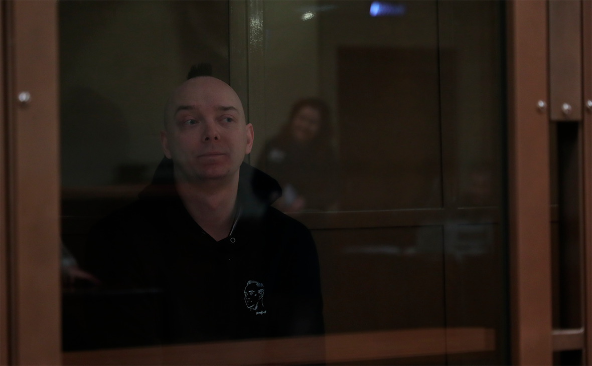 Мосгорсуд приговорил Ивана Сафронова к 22 годам в колонии строгого режима
