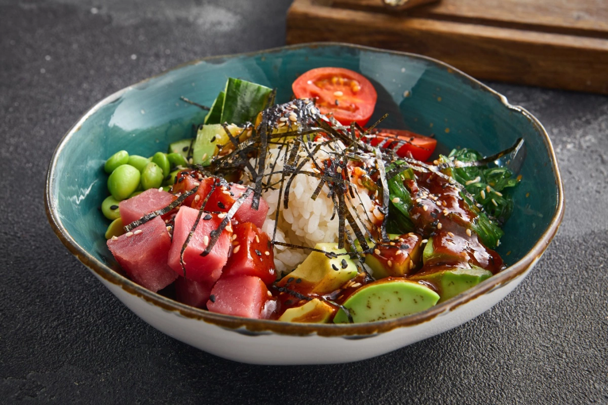 Поке с тунцом