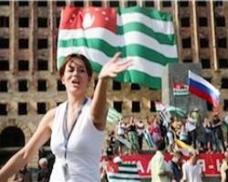 Эксперты: Попытка госпереворота в Абхазии не угрожает волгоградским туристам