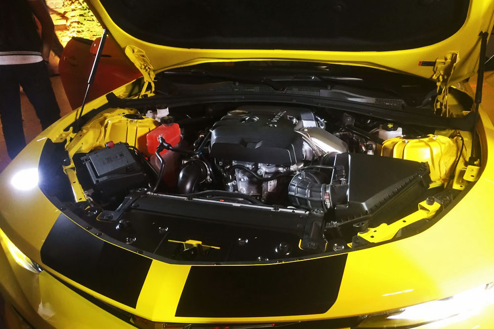 Маслкар с турбиной: новый Chevrolet Camaro в цифрах