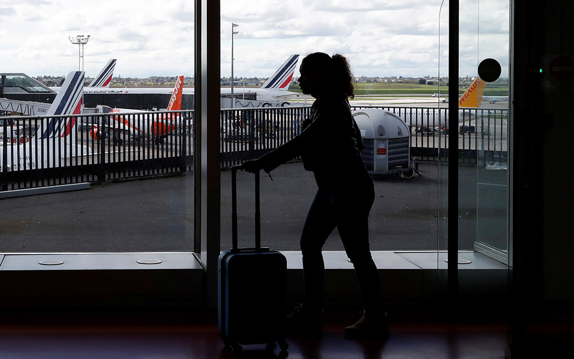 Несколько европейских компаний отменили рейсы в Москву