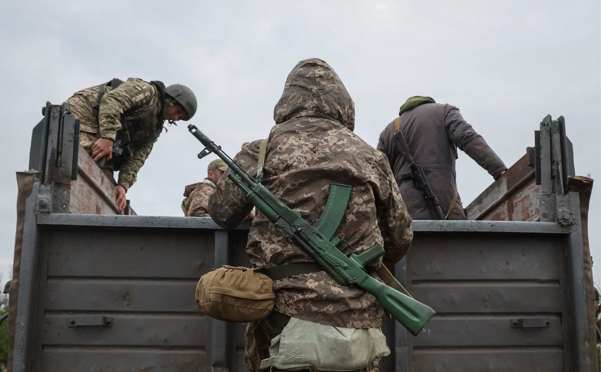 Экс-командующий НАТО оценил сроки спецоперации России на Украине