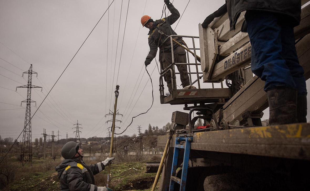 Премьер Украины исключил прогнозы о сроках восстановления энергоснабжения