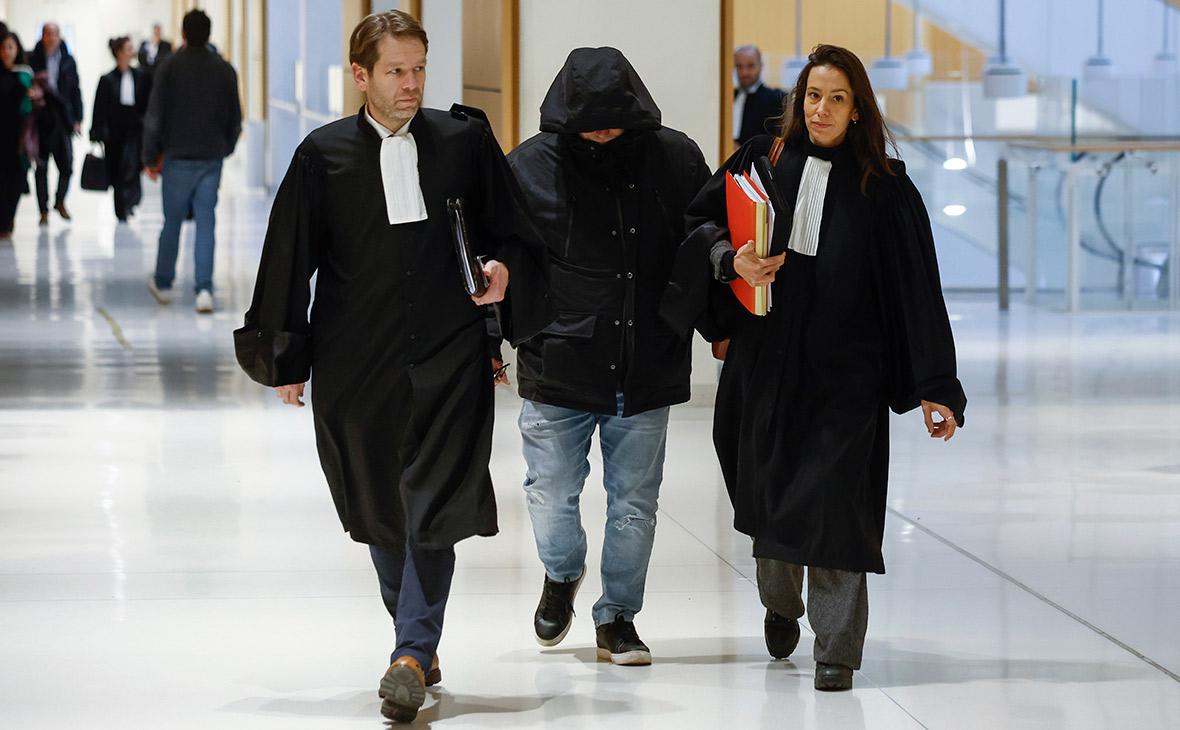 Суд во Франции вынес приговор планировавшим покушение на Макрона