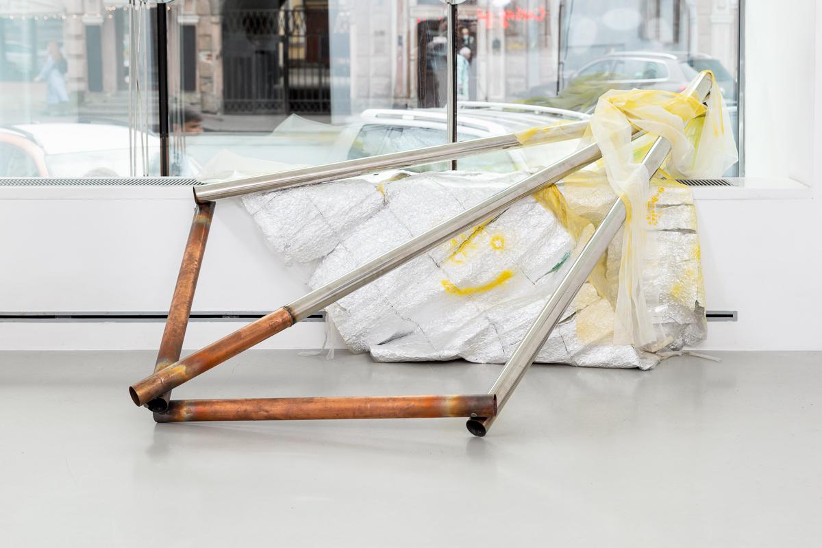 Лиза Бобкова, «Милый, наш воздушный змей упал»