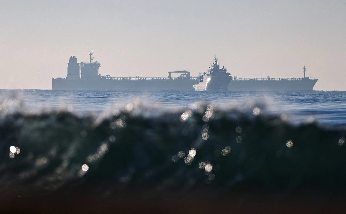 Manon Cruz / Reuters