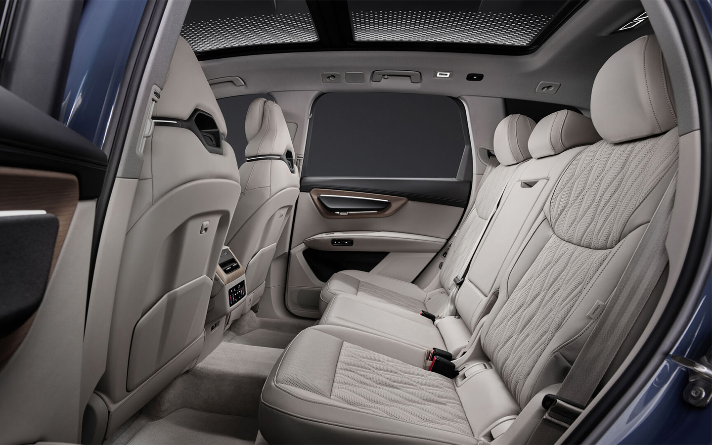 Новый Audi Q7 предложат с пяти-, шести- или семиместной компоновкой салона в зависимости от рынка
