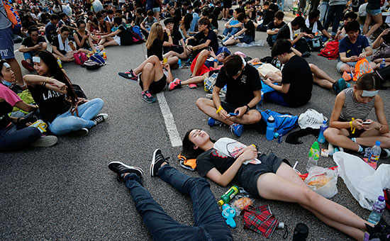 Протестующие на улицах Гонконга
